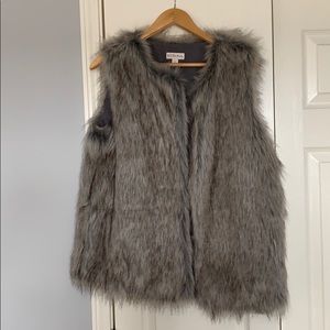 Merona Sleeveless Faux Fur Vest